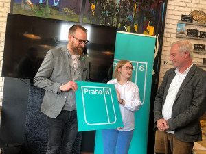 Praha 6 představila nové logo. Sází na mentolovou barvu a nadčasovost