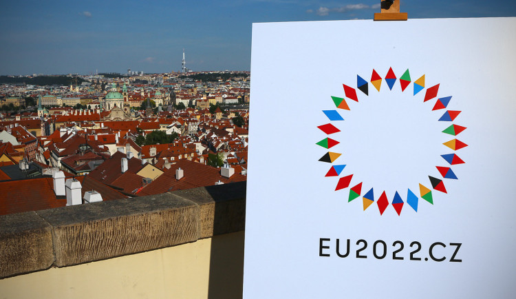 „Antiputnovský klub“ se dnes sejde v Praze. Na bezpečnost dohlídnou stovky policistů