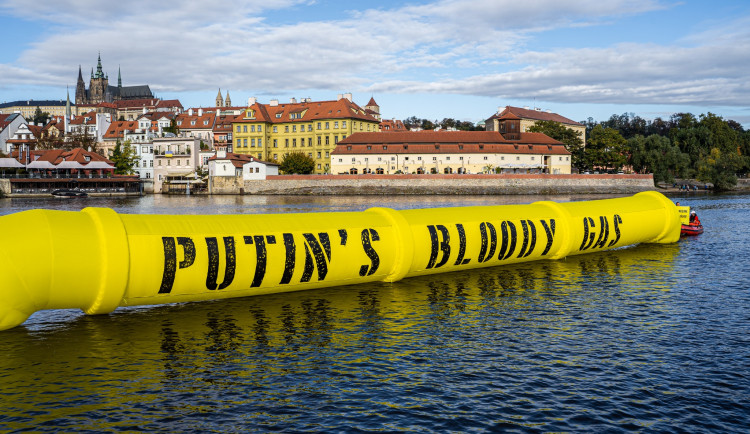 Putinův krvavý plyn. Na Vltavě vznikl plynovod