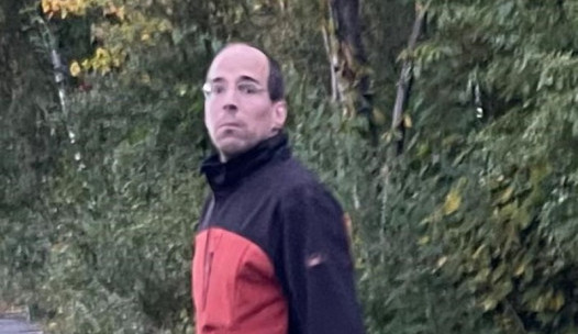 Muže napadl nejdřív volně pobíhající pes, pak i jeho majitel