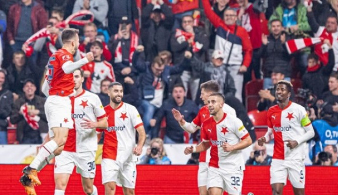 Slavii stačil v derby jeden poločas. Sešívaní rozdrtili bezzubou Spartu 4:0