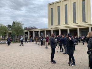 S Josefem Somrem se přišla rozloučit veřejnost i herečtí kolegové