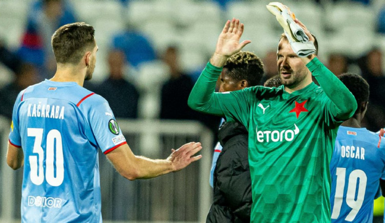 Brankář Ondřej Kolář.