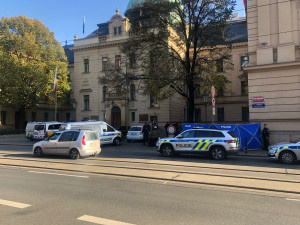 Muž se zastřelil před Úřadem vlády