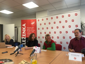 Blíží se zima, nocleženky pro lidi bez domova jsou znovu potřeba