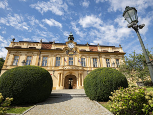Většina z pražských radnic má nové vedení, někde se však stále jedná