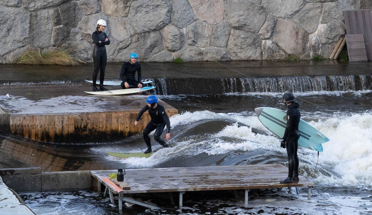 Surf is může vyzkoušet kdokoliv.
