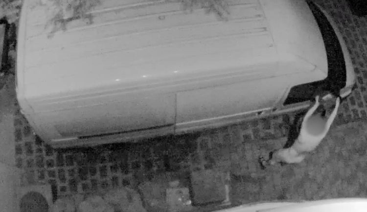 Muž může jít do vězení až na 8 let.