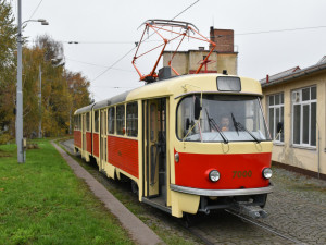 V Praze bude jezdit další retro tramvaj. Opravují ji v Brně