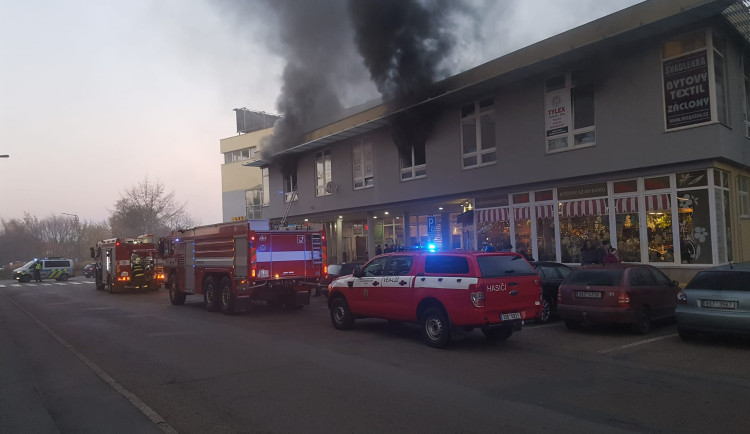 Nákupní středisko je v centru města.