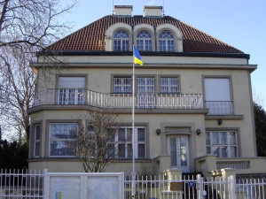Po výbuchu v Madridu přijala ukrajinská ambasáda v Praze systémová opatření