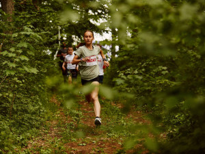 Běhej lesy spouští registrace na rok 2023 a přichází s týmovým štafetovým závodem