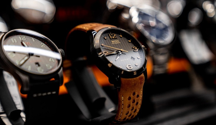 V Helveti odbíjí 12 let – co všechno hodinkáři z Helveti za 12 let zvládli?