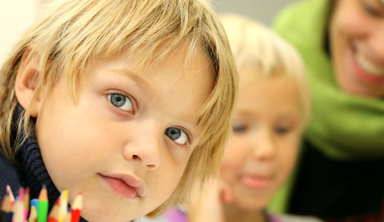 Praha 10 vyčlenila 1,2 milionu pro podporu dětí s těžkým postižením