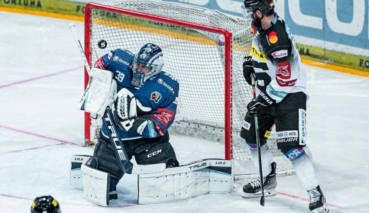 Hokejisté Sparty porazili Plzeň 3:0. Dva góly dal Forman