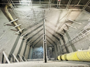 Podívejte se pod náměstí Jiřího z Poděbrad. Stanice se na deset měsíců uzavře