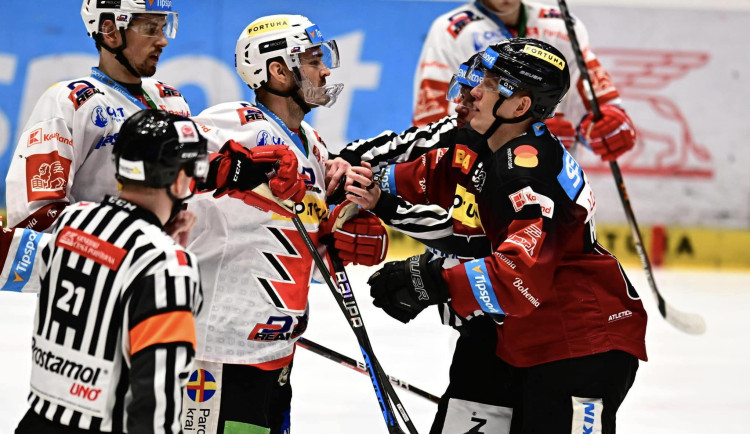 Sparta sesadila Pardubice z čela tabulky.