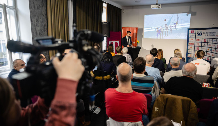 ČEZ Jizerská 50 láká na čtyři závodní dny i souboj dvojic osobností