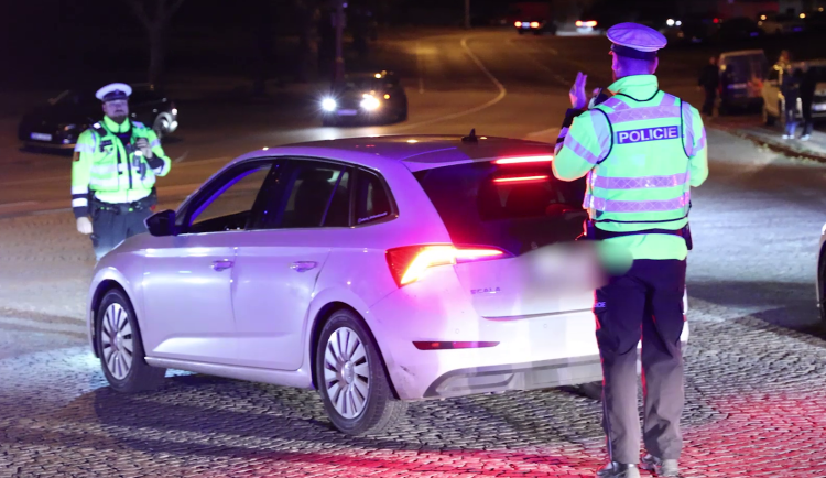 Policie rozdala skoro dvacet pokut