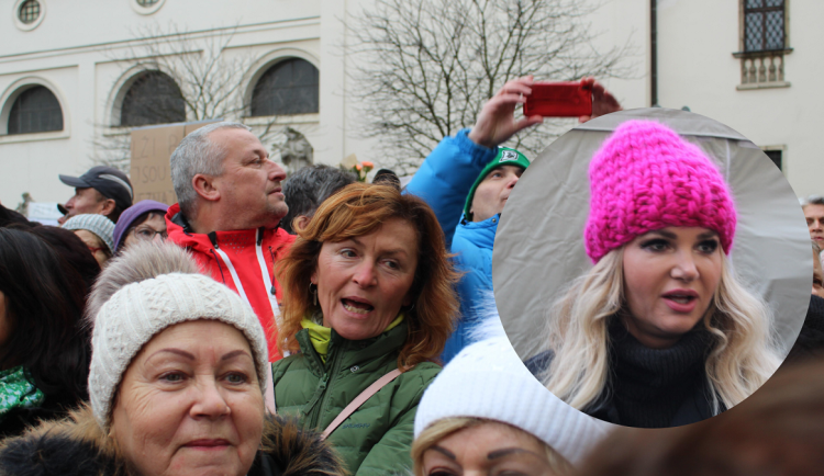 Ostrý náboj přišel mojí ženě z Brna, volal Babiš při rozdávání jelit