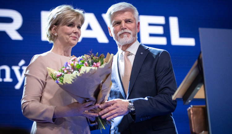 Petr Pavel s manželkou