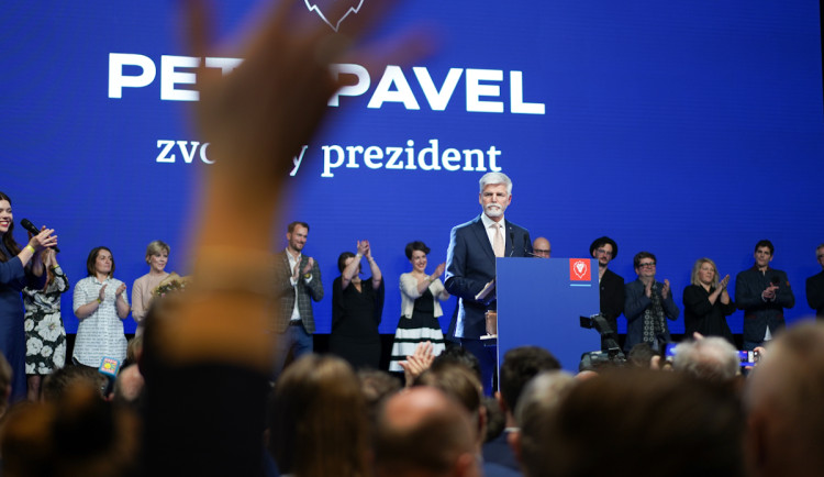 POLITICKÁ KORIDA: Jak vnímáte zvolení Petra Pavla prezidentem? Odpovídají zastupitelé