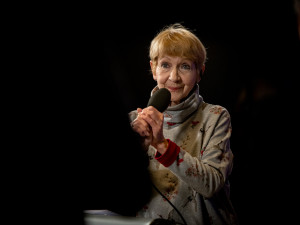 FOTOGALERIE: Podívejte se do zákulisí Pavlova štábu. Přišli umělci i politici