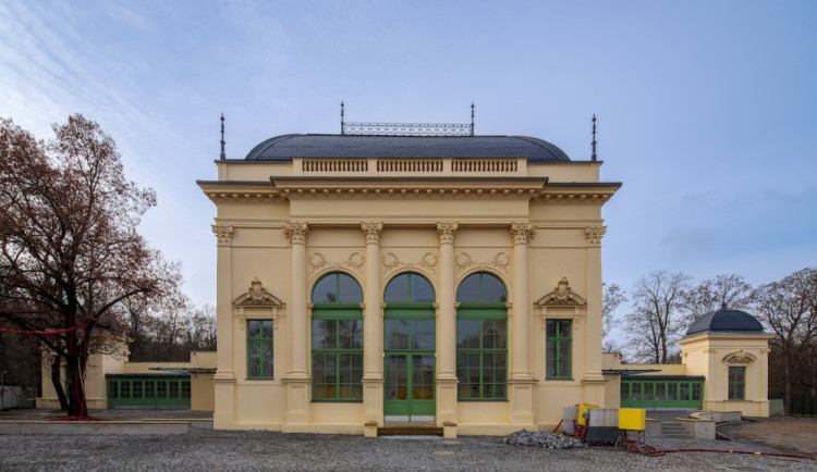 Restaurace Bohemia na Výstavišti čekala na opravu dvacet let. Stála devadesát milionů