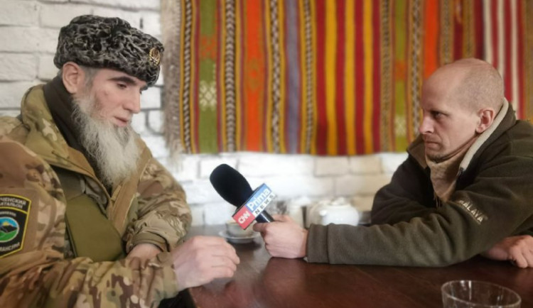 Převzetí moci v Rusku nehrozí. Nikdo nemá sílu na svrhnutí Putina, říká novinář a publicista Matyáš Zrno