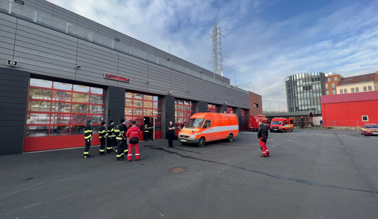 Hasiči vyráží na záchrannou misi. Do Turecka odlétají i lékaři z Brna