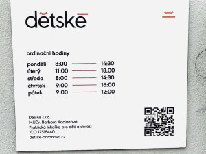 Z agitačního střediska komunistů na Žižkově je dětská ordinace