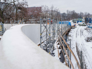 Štvanická lávka vydrží dvě stě let a při povodních se zvedne, popisuje její architekt