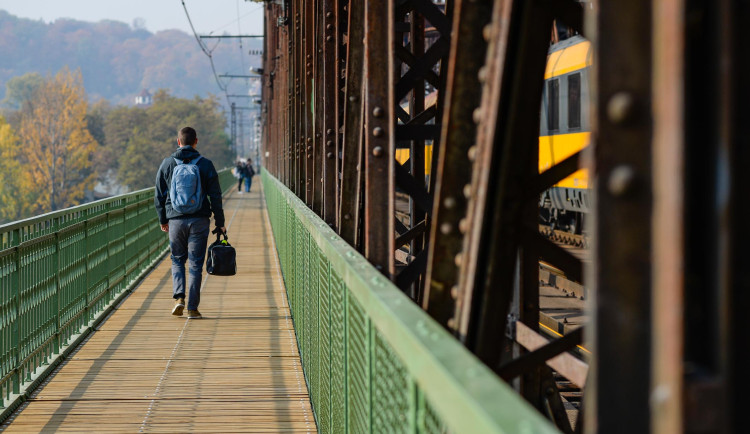 Co bude se železničním mostem pod Vyšehradem? Návrh Prahy posoudí odborníci