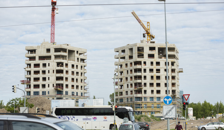 Nejvíce nových bytů v metropoli se loni prodalo v Praze 9, hlavně menší