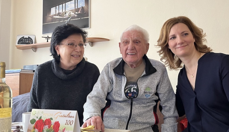 Po válce mě maminka ani nepoznala po hlase, vzpomíná stoletý generál Boček