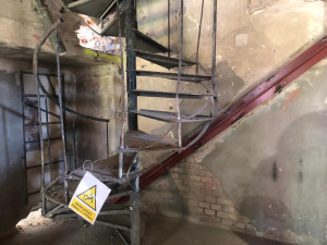 VIDEO: Průmyslový palác má za sebou první rok oprav. Zásahy z 50. let rekonstrukci komplikují