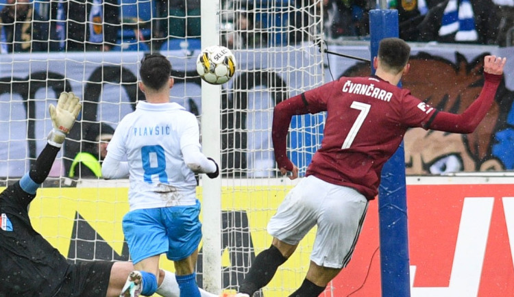 Sparta vyhrála v Ostravě přesvědčivě 3:0 a poskočila do čela ligy
