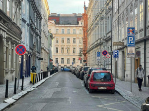 Přes transparentní portál Prahy 1 najdou lidé počty psů nebo smlouvy. Kontrola parkování ale vyvolává emoce