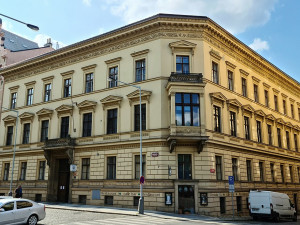 Pochybný fond dluží Praze přes milion na nájemném. Nejdřív podporoval čínskou medicínu, pak ukrajinské uprchlíky