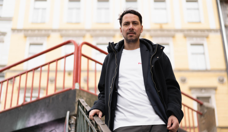 Málo strážníků, nepořádek a další problémy Žižkova vysvětluje v rozhovoru starosta Prahy 3