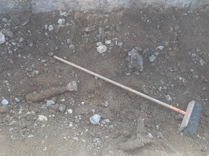 Předmět objevený při výkopech v Praze 6 nebyla munice, jen stará trubka