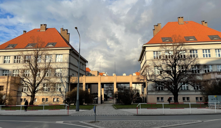 Základní škola Emy Destinnové a Základní škola Náměstí svobody