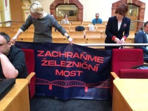 Praha podporuje rekonstrukci mostu pod Vyšehradem. Poslouží i replika, řekl Prokop