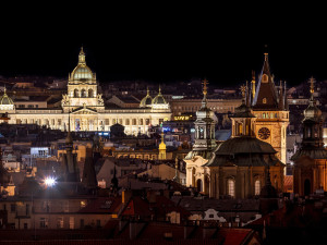 V Praze dnes zhasne padesát památek. Město chce upozornit na klimatickou změnu