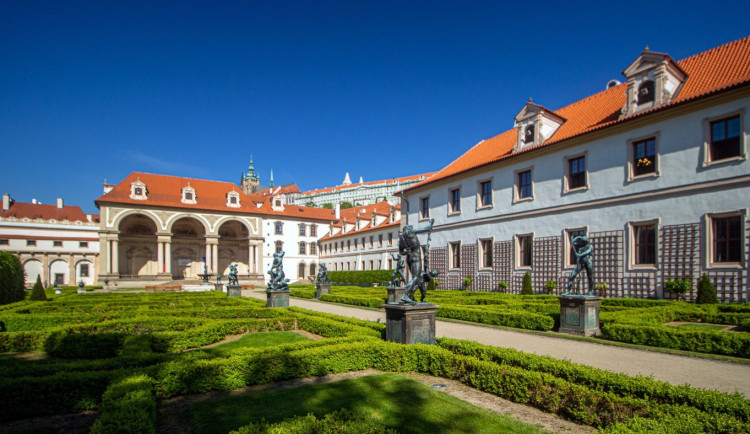 Valdštejnská zahrada se po zimní pauze opět otevírá veřejnosti