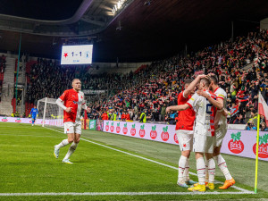Slavia udolala v semifinále fotbalového poháru Bohemians 3:2 po prodloužení. Ve finále vyzve Spartu