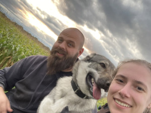 Covid Elišku upoutal na vozík a připravil i o sluch. Nechci se vzdát, říká zdravotní sestřička