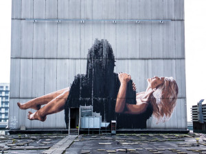 Žižkovský Mordor zdobí nový mural. Místo jsem si vybral, protože ho zbourají, říká autor