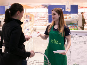 V celorepublikové Sbírce potravin se vybralo méně než před půl rokem