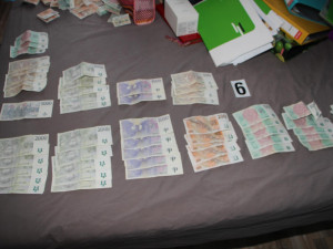 VIDEO: Kriminalisté chytili za jeden týden dva dealery, kteří drogami zásobovali Prahu